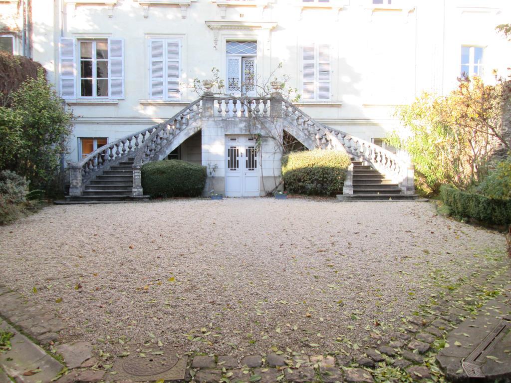 Chambre D'Hotes Marchand Angers Exterior foto